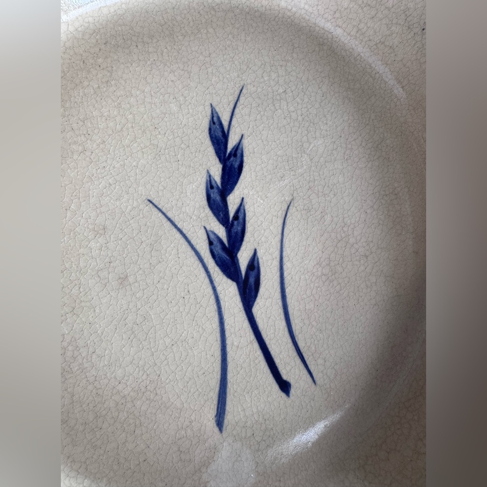 Robinson Ransbottom Pottery -Roseville Ohio - Picture 6 of 8
